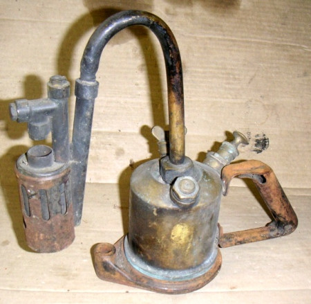 Modèle "très" spécial